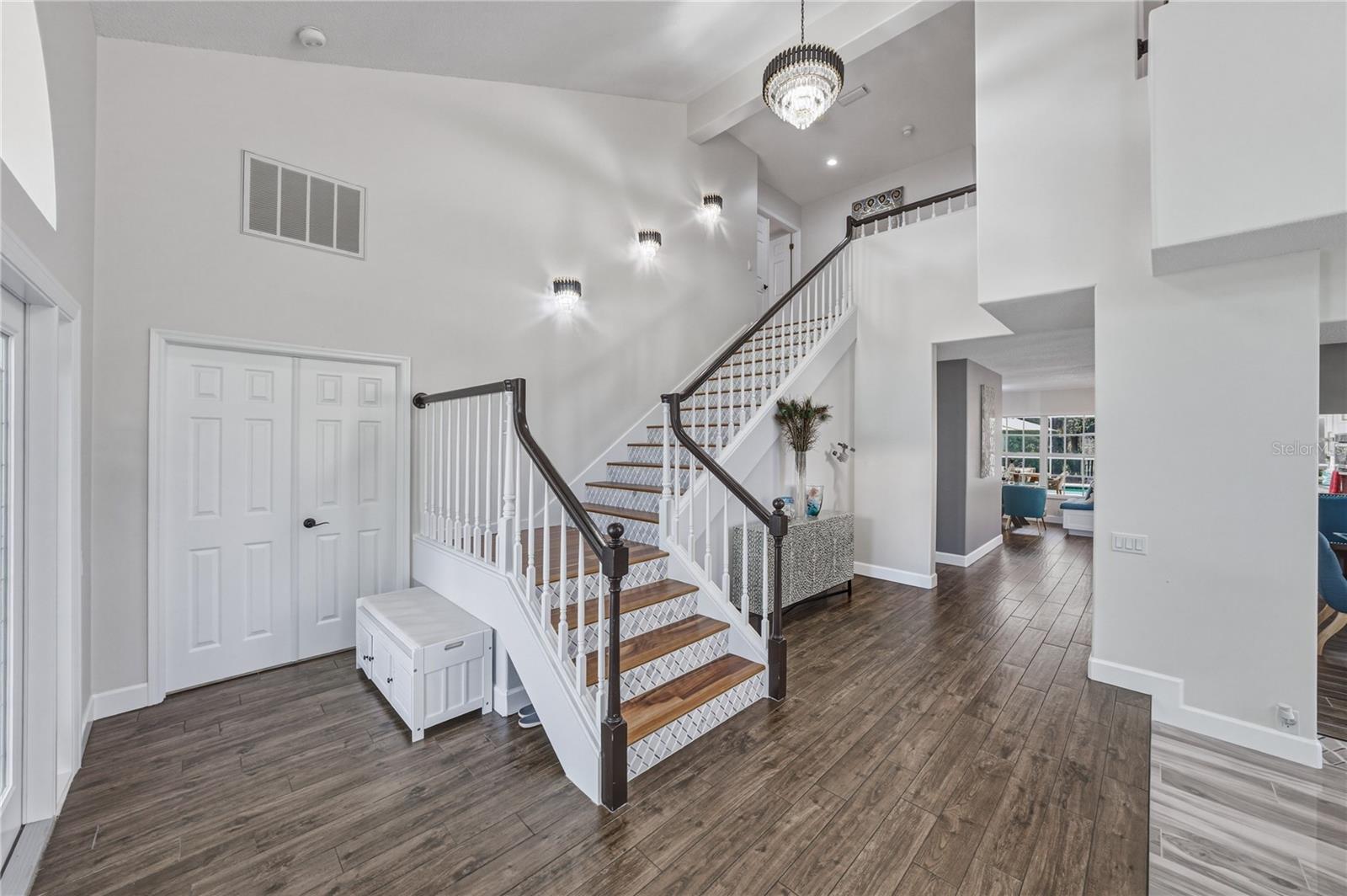 HUNTERS GREEN/FOX CHASE - Residential