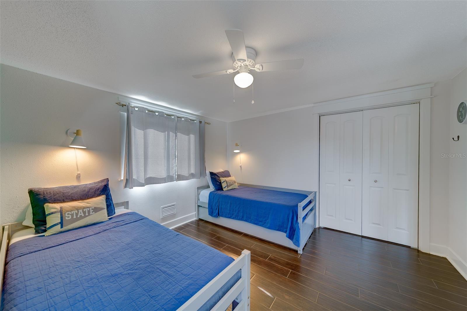 NEWPORT UNIT 2 - Residential