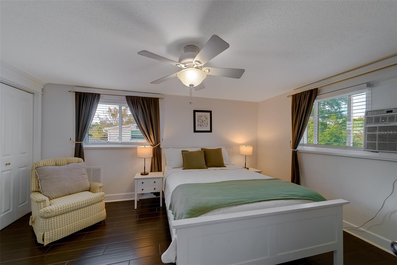 NEWPORT UNIT 2 - Residential