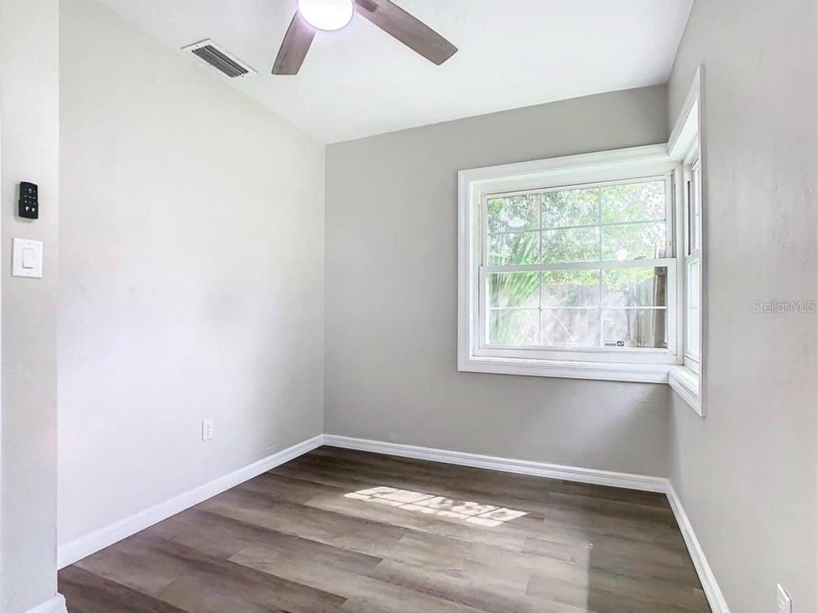 LAKE HUNTER TERRACE - Residential