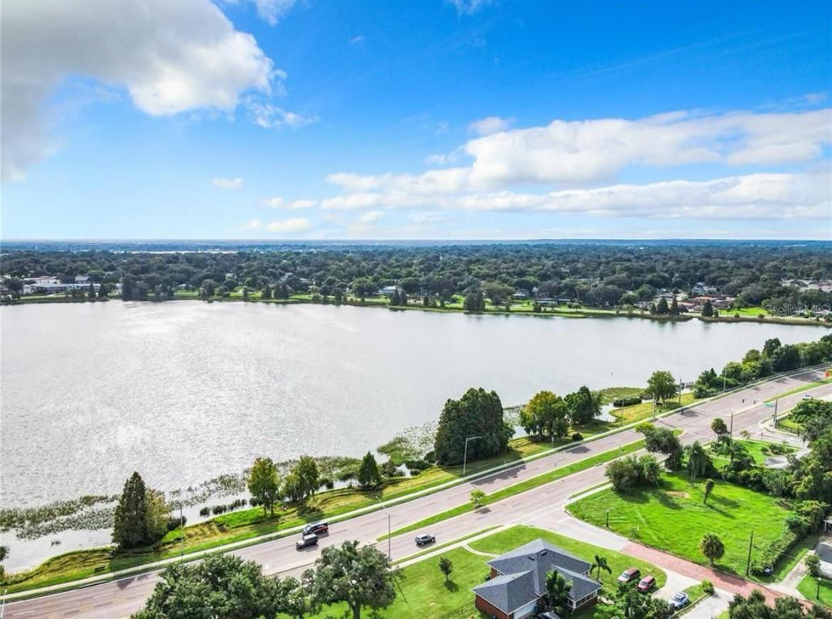 LAKE HUNTER TERRACE - Residential