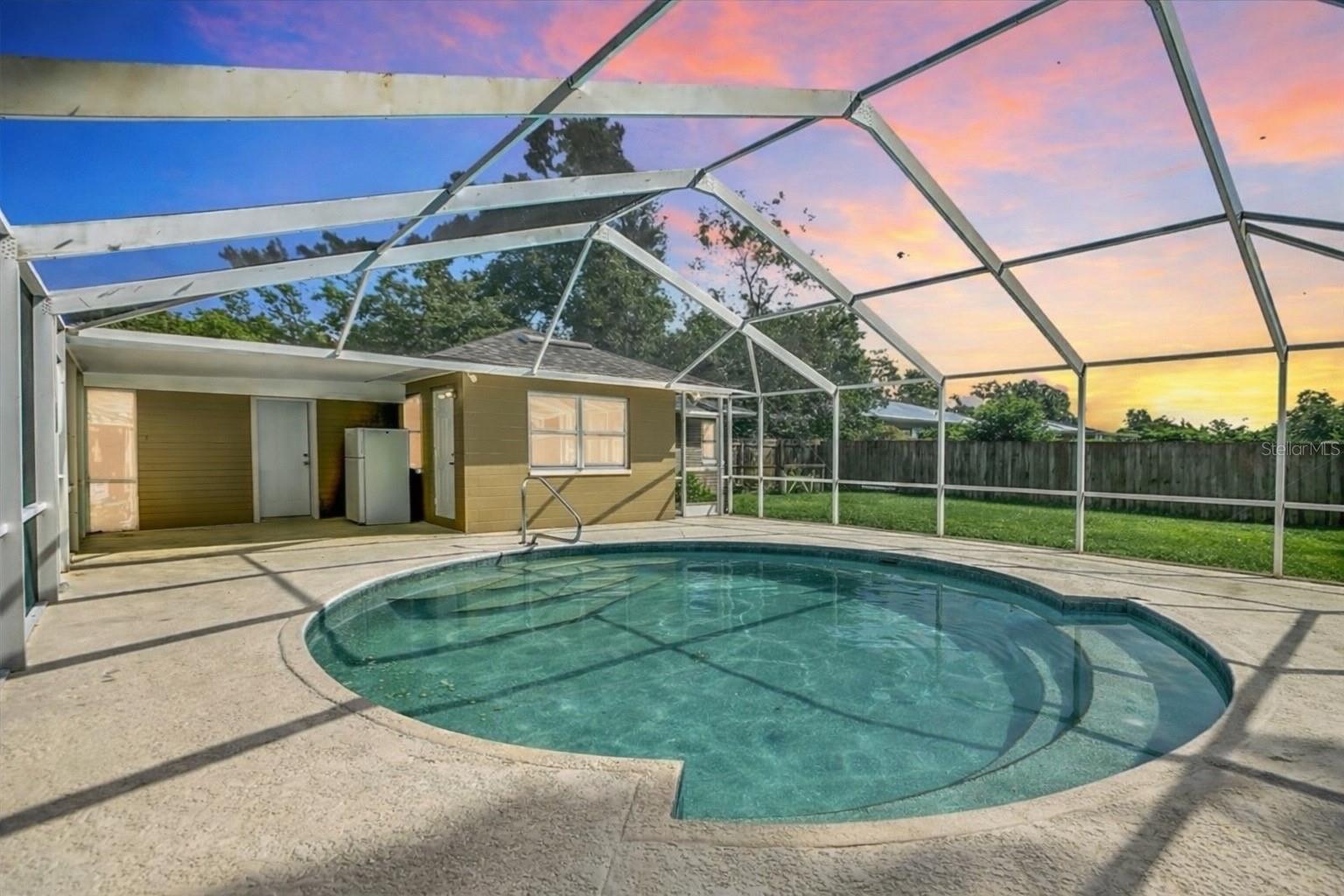 LAKE HUNTER TERRACE - Residential