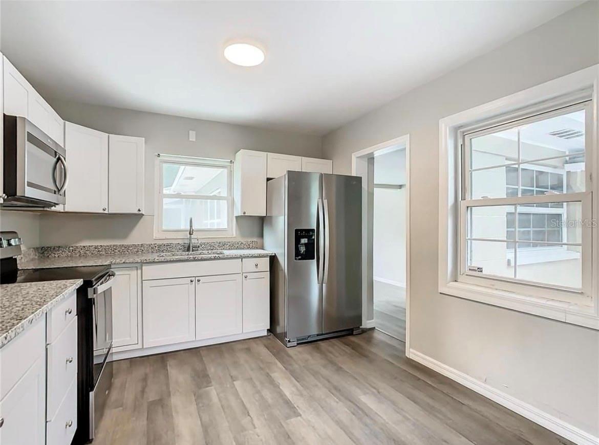 LAKE HUNTER TERRACE - Residential