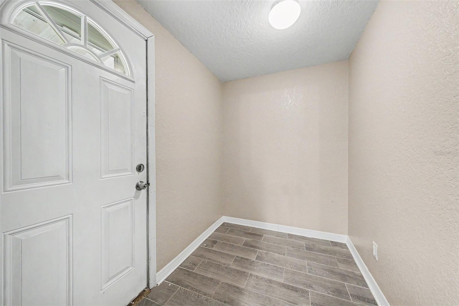 COLONY PARK - Residential