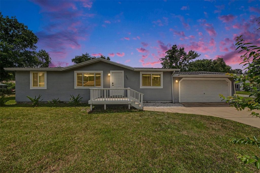 Photo of 701 E Woodland Street, Bunnell, FL 32110 (MLS # V4949225)