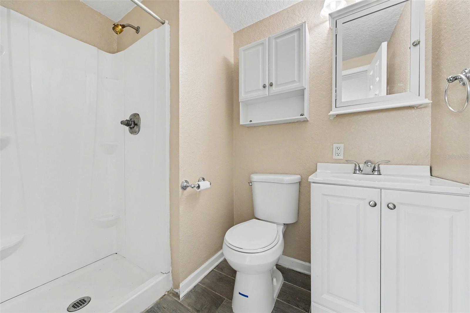 COLONY PARK - Residential
