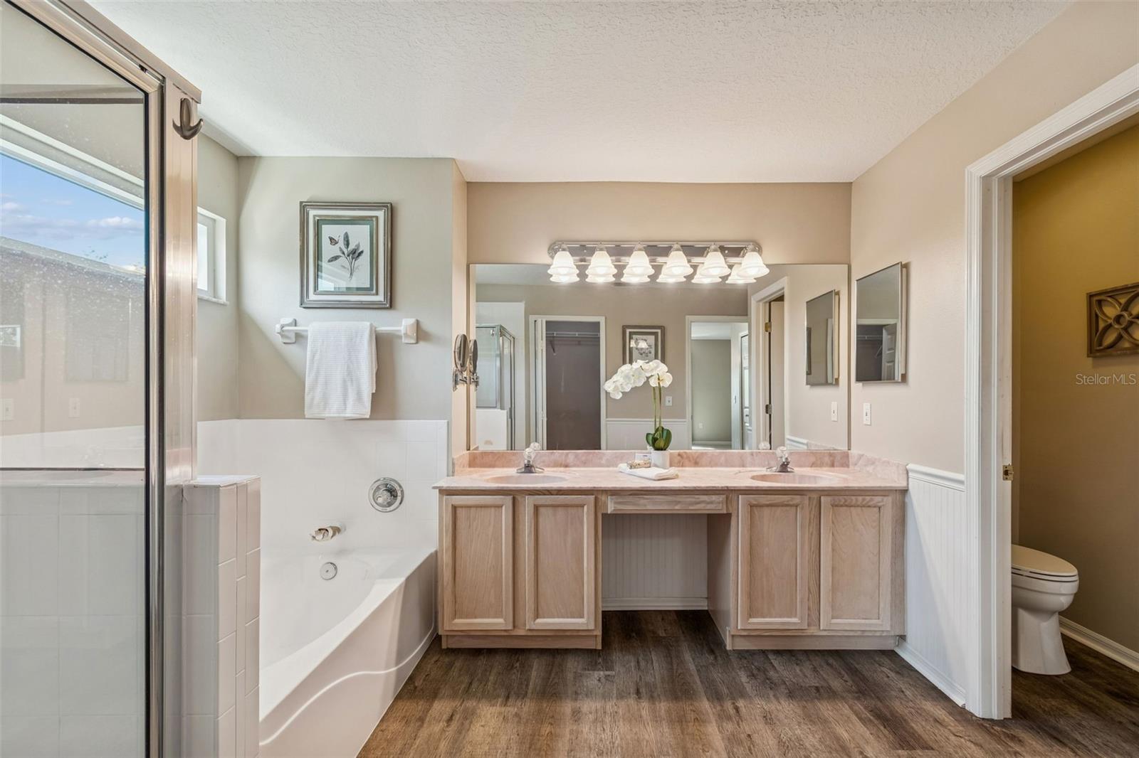 EASTLAKE OAKS PH 4 - Residential