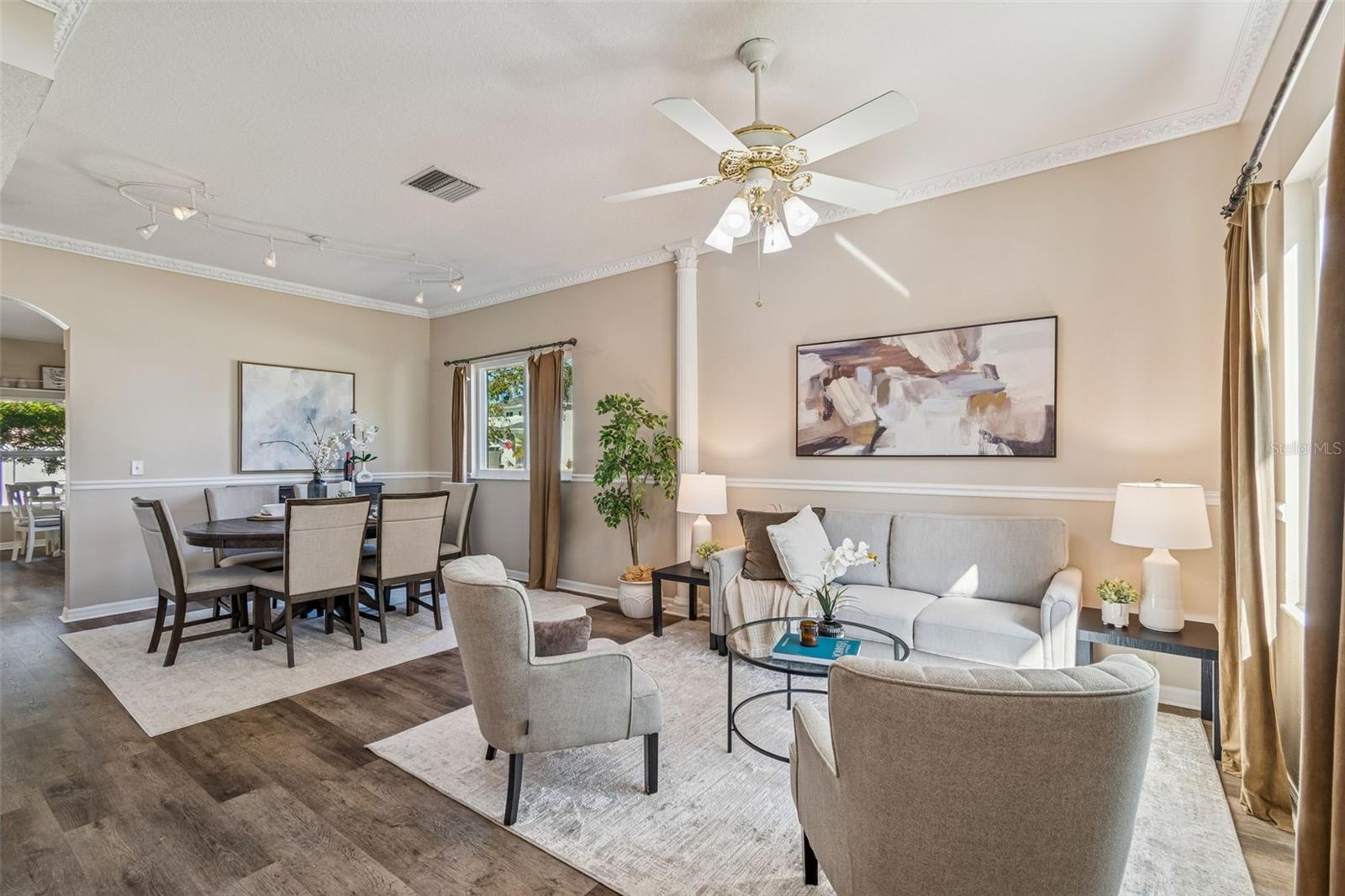 EASTLAKE OAKS PH 4 - Residential