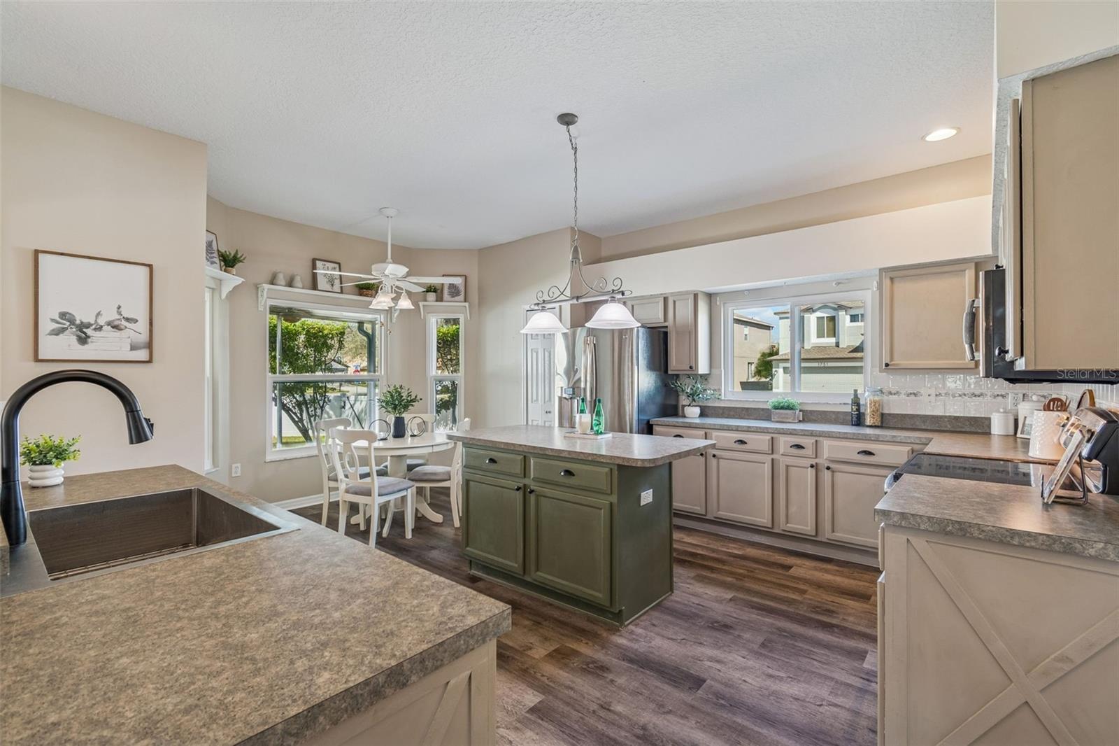 EASTLAKE OAKS PH 4 - Residential