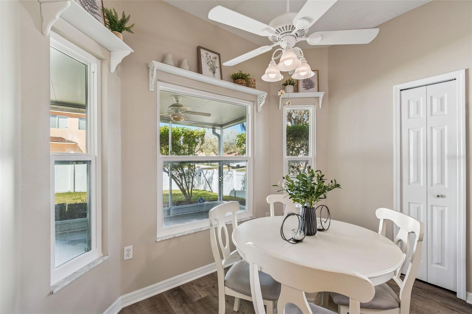 EASTLAKE OAKS PH 4 - Residential