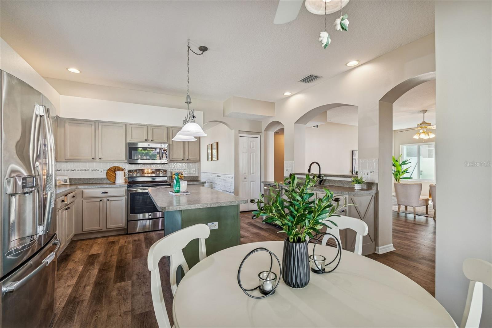 EASTLAKE OAKS PH 4 - Residential