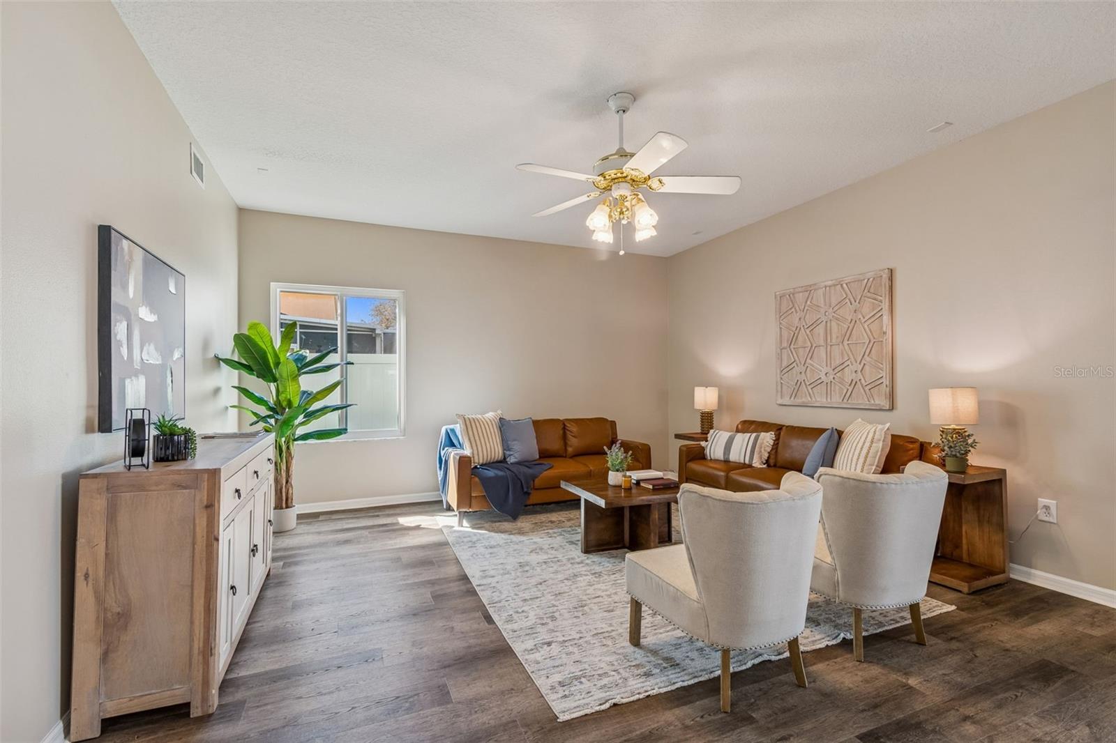 EASTLAKE OAKS PH 4 - Residential