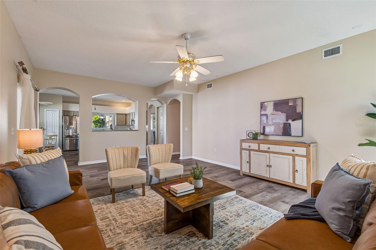 EASTLAKE OAKS PH 4 - Residential