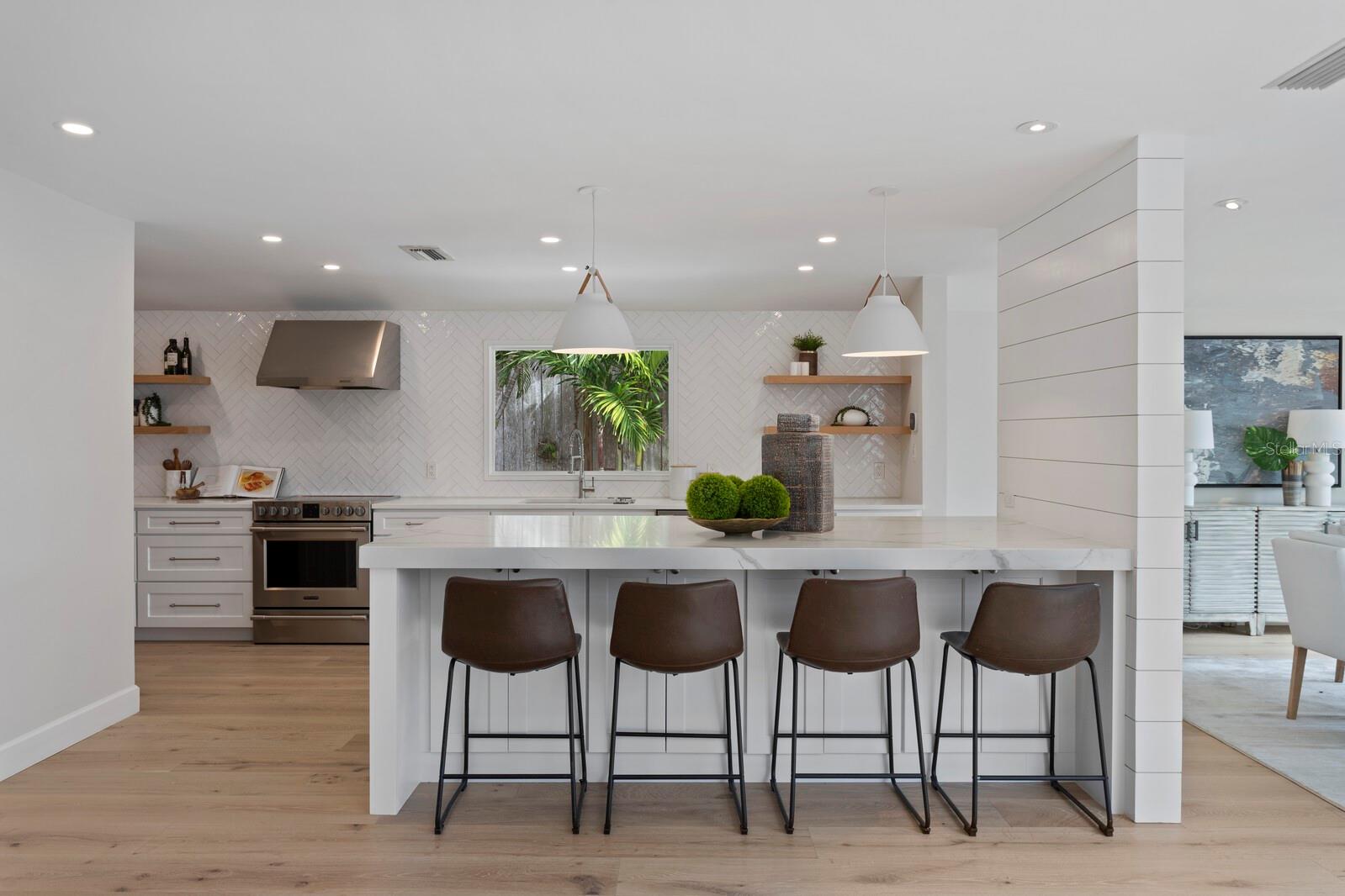 HIDDEN HARBOR - Residential