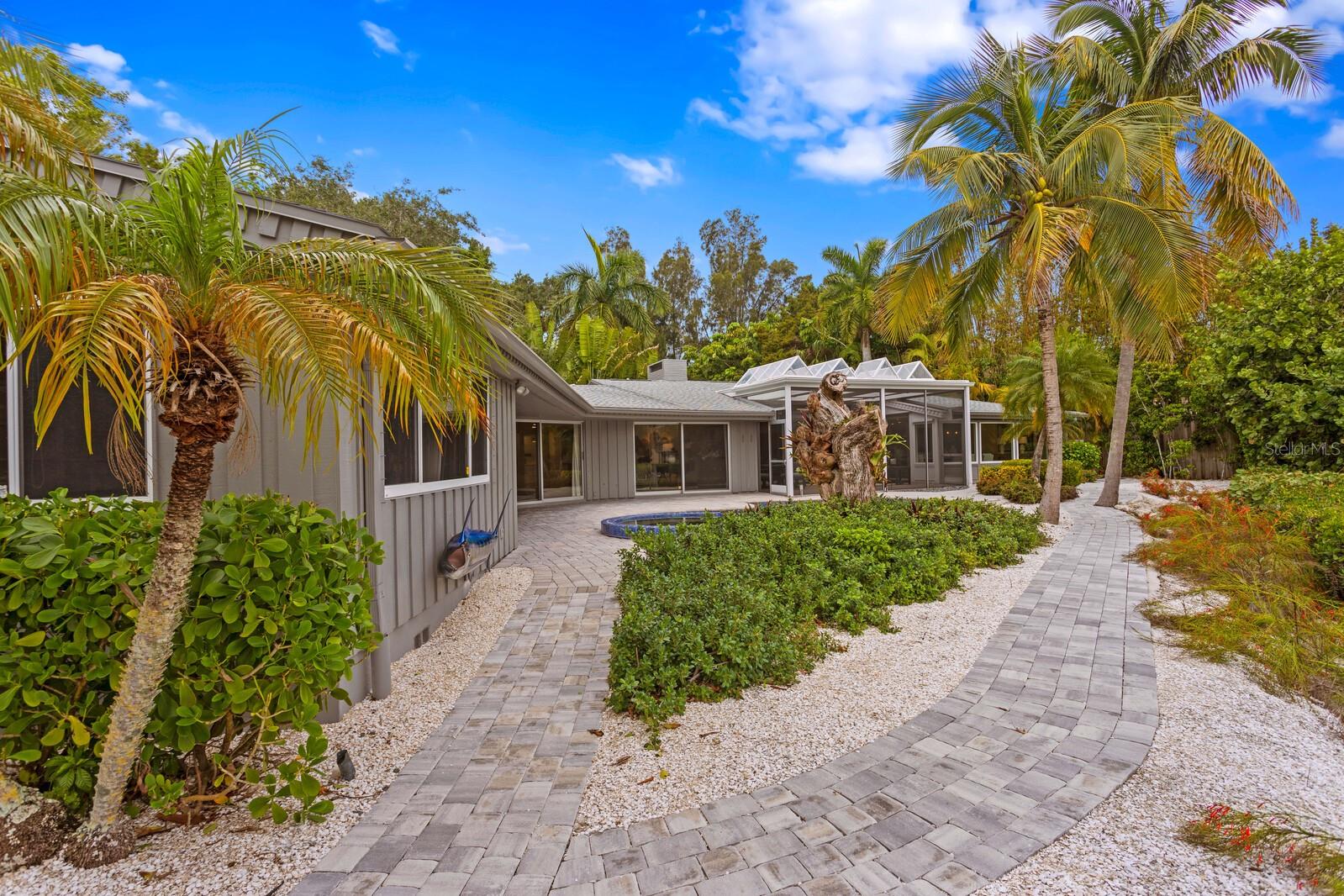 HIDDEN HARBOR - Residential