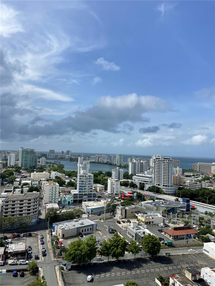 COND. METRO PLAZA TOWERS - Residential