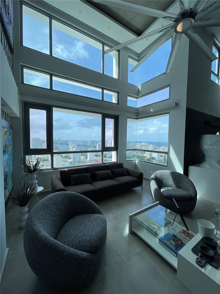 COND. METRO PLAZA TOWERS - Residential