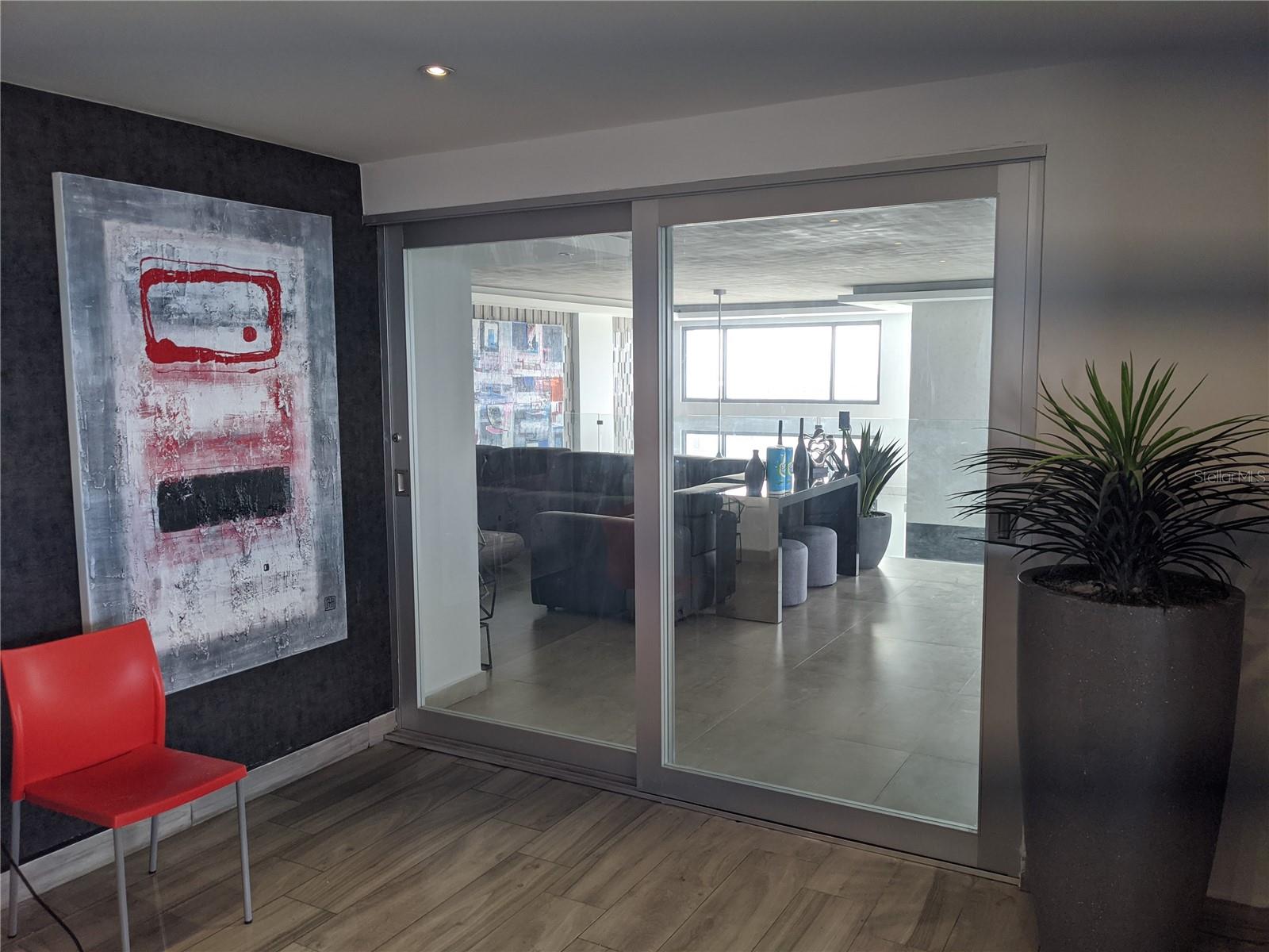 COND. METRO PLAZA TOWERS - Residential