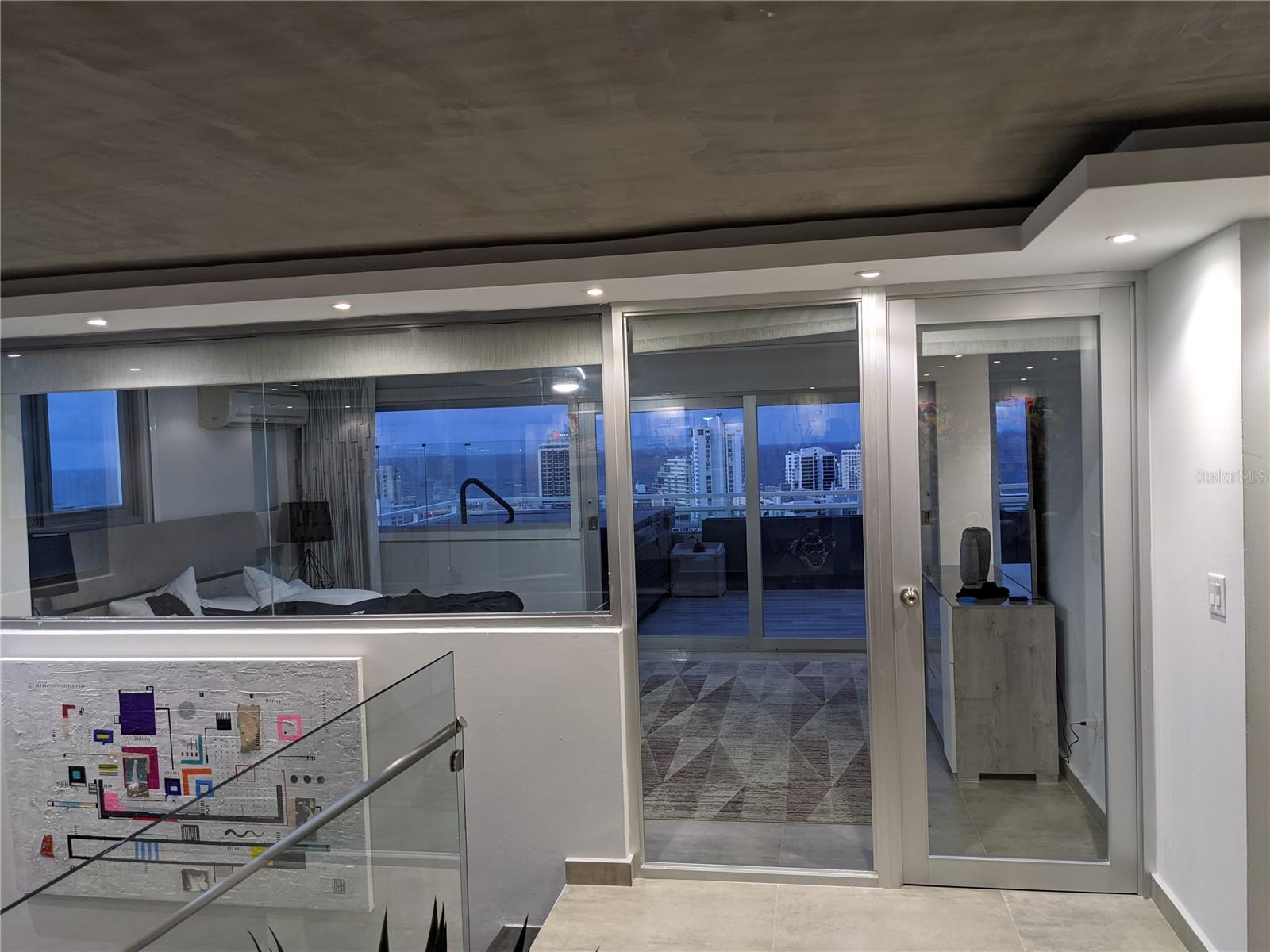 COND. METRO PLAZA TOWERS - Residential