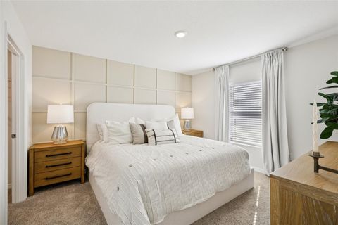 Tiny photo for 215 Skyfield Court, Lady Lake, FL 32159 (MLS # O6407074)