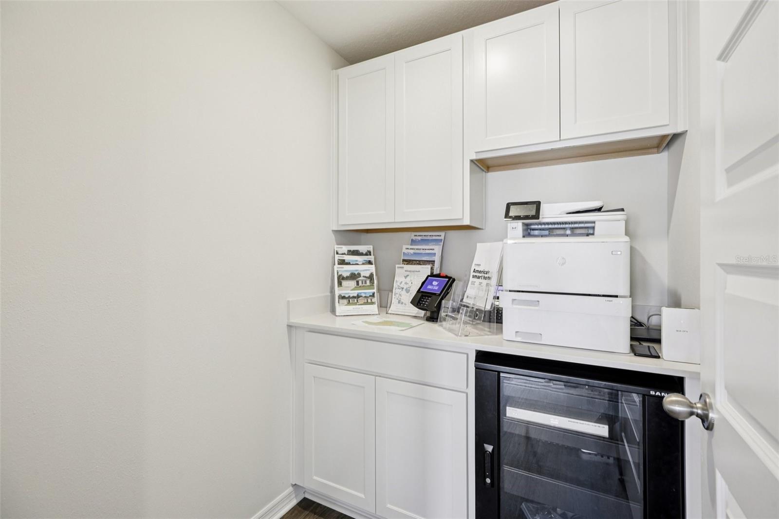BOULEVARD OAKS - Residential