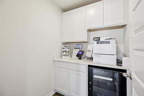 Tiny photo for 215 Skyfield Court, Lady Lake, FL 32159 (MLS # O6407074)