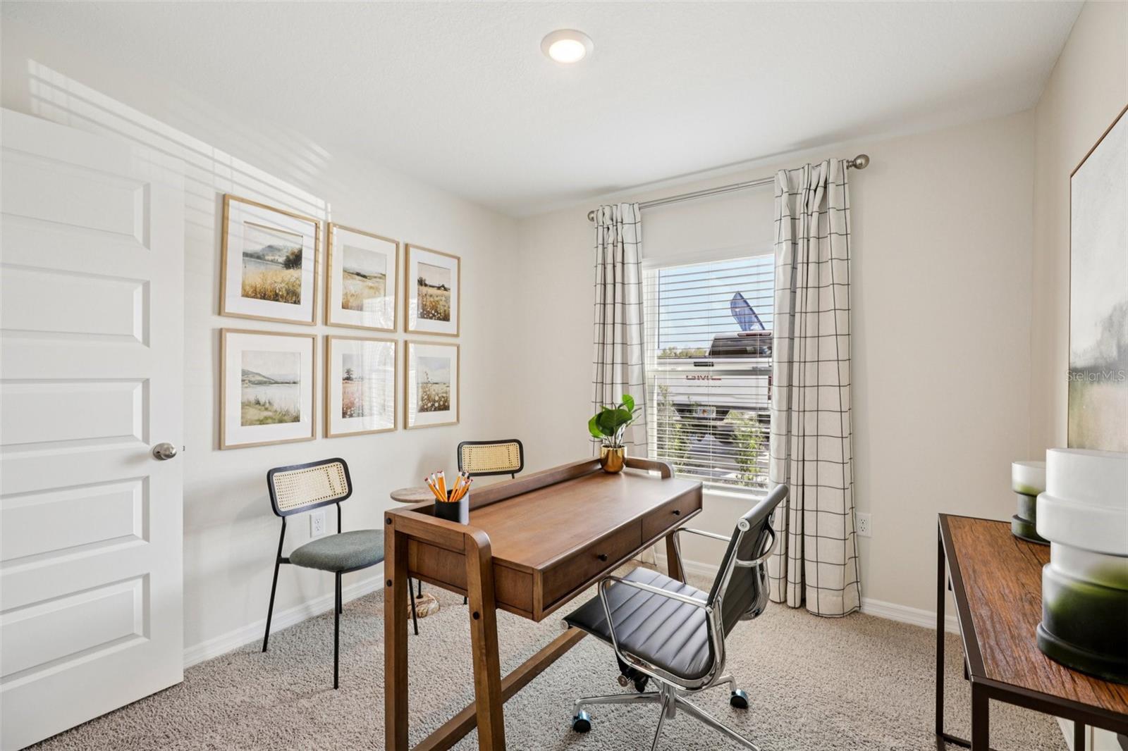 BOULEVARD OAKS - Residential
