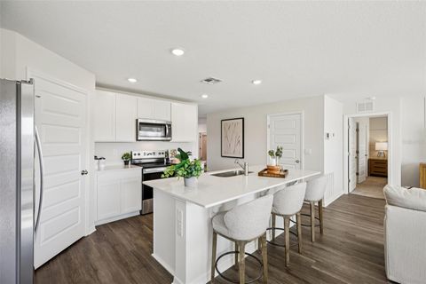 Tiny photo for 215 Skyfield Court, Lady Lake, FL 32159 (MLS # O6407074)