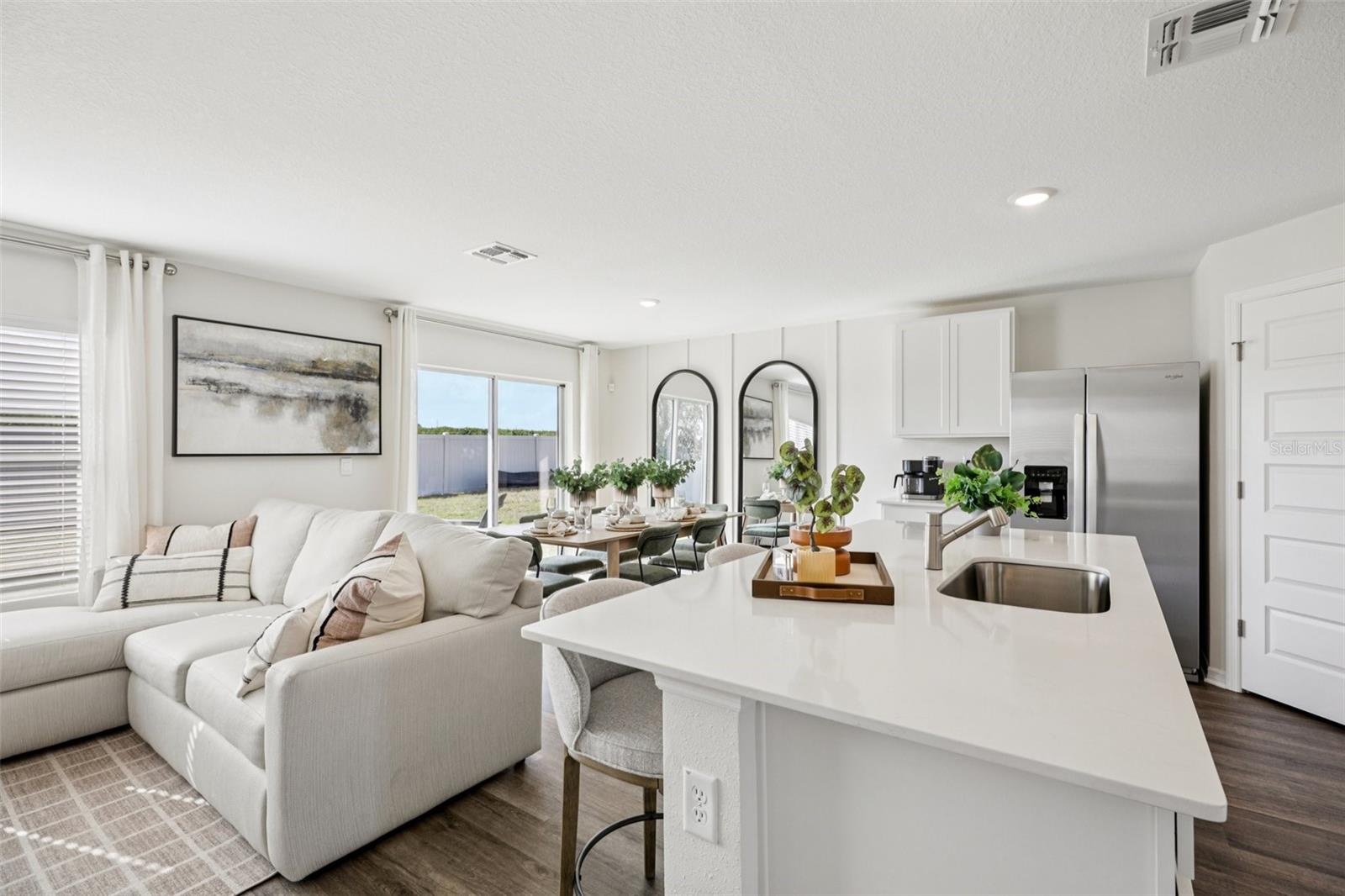BOULEVARD OAKS - Residential
