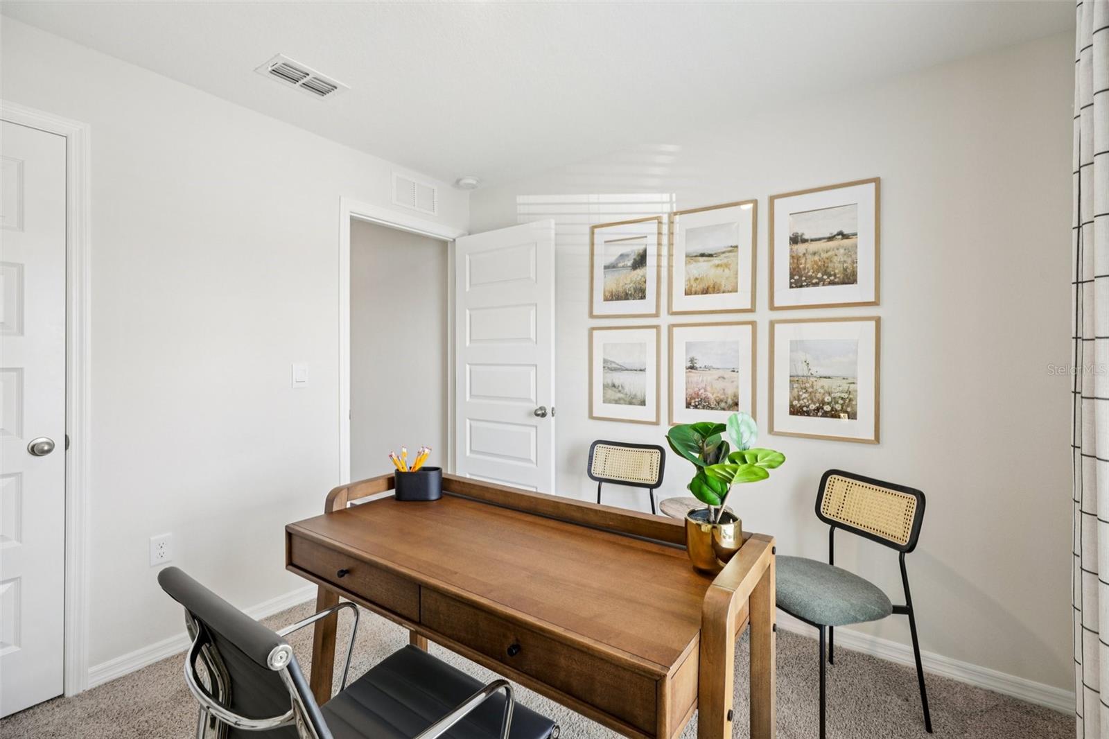 BOULEVARD OAKS - Residential