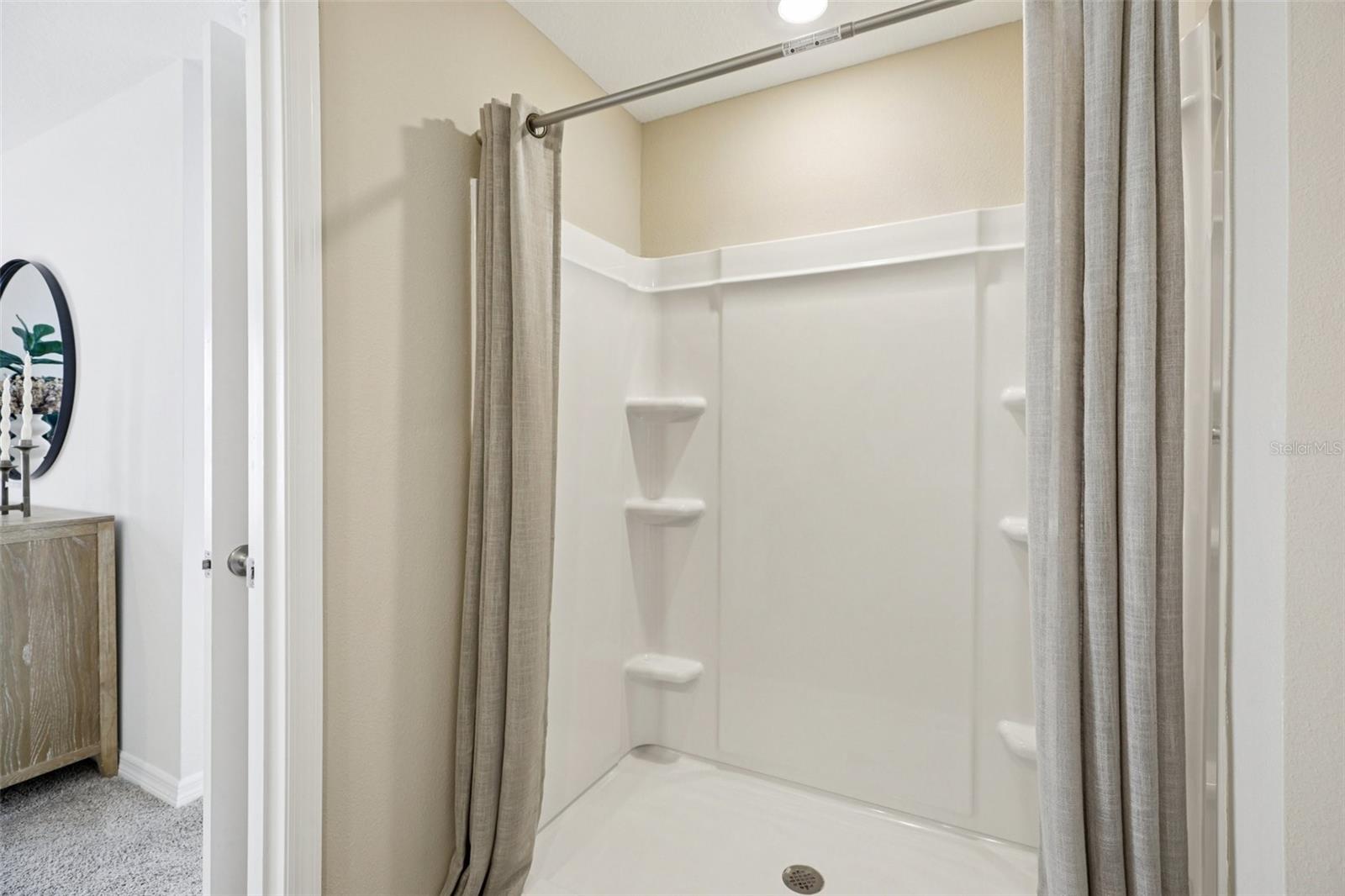 BOULEVARD OAKS - Residential
