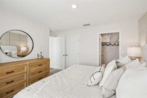 Tiny photo for 215 Skyfield Court, Lady Lake, FL 32159 (MLS # O6407074)
