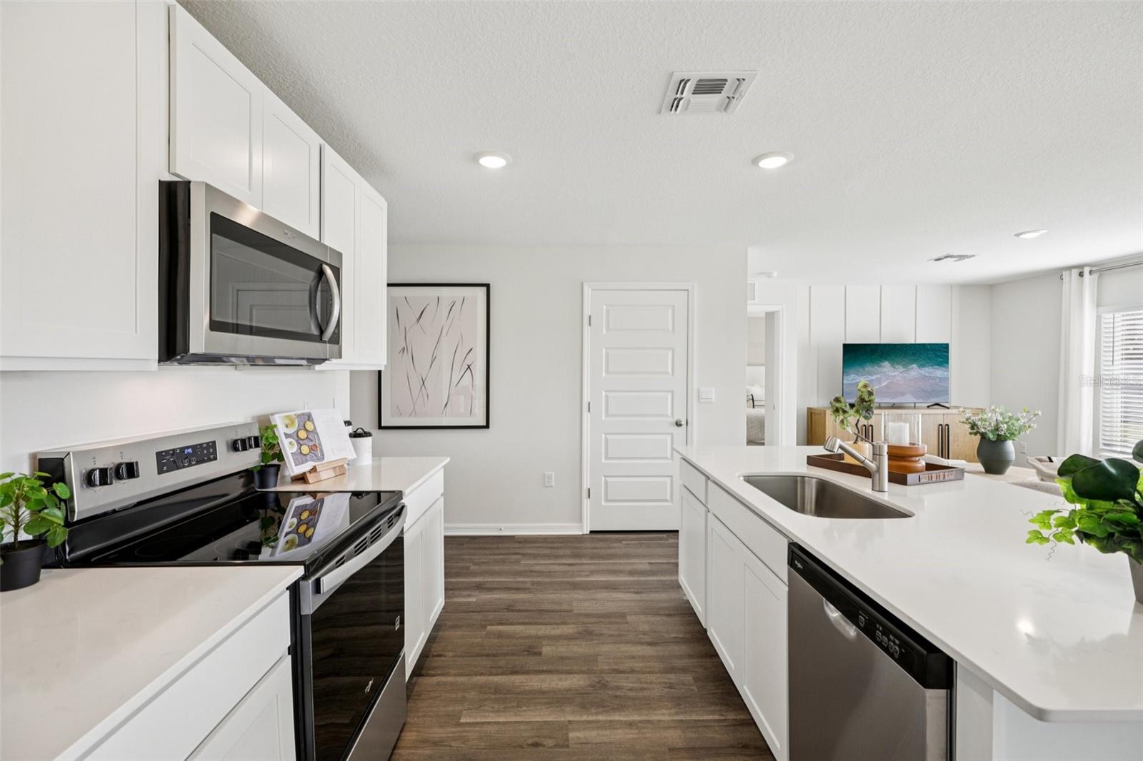 BOULEVARD OAKS - Residential
