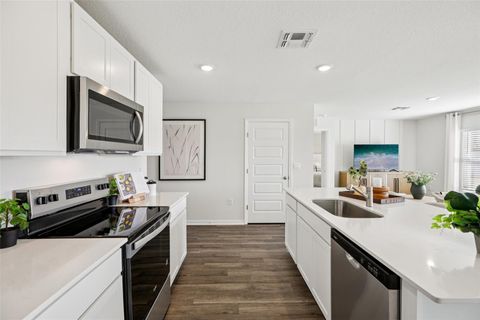 Tiny photo for 215 Skyfield Court, Lady Lake, FL 32159 (MLS # O6407074)