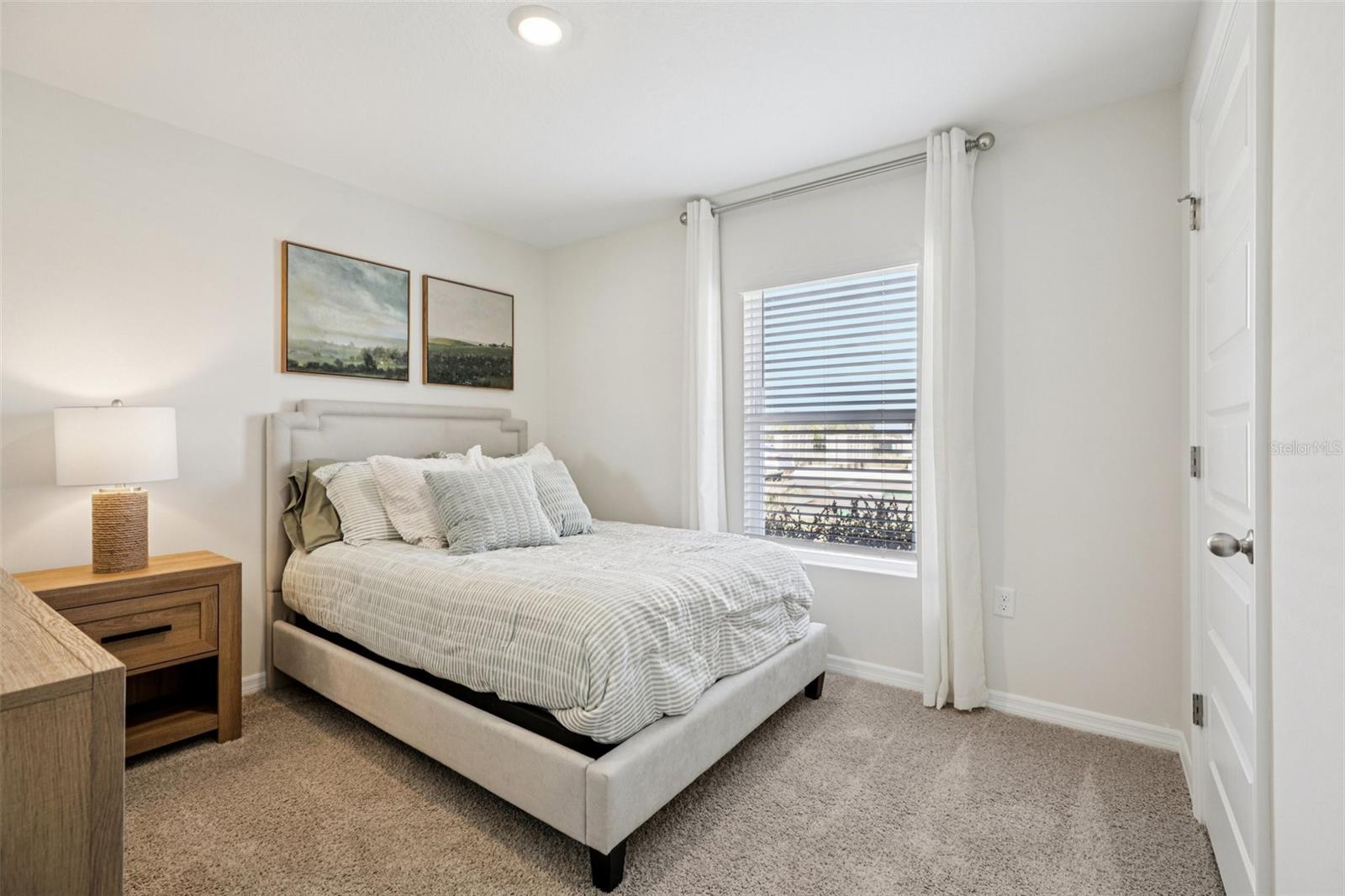 BOULEVARD OAKS - Residential
