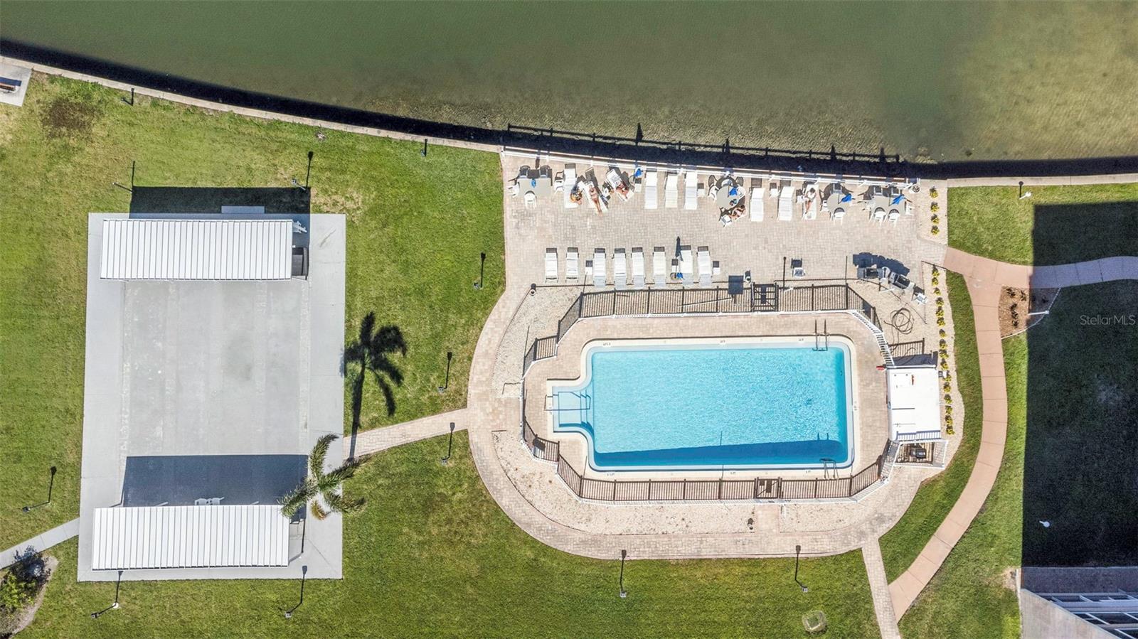 SHORE VIEW BLDG - Residential