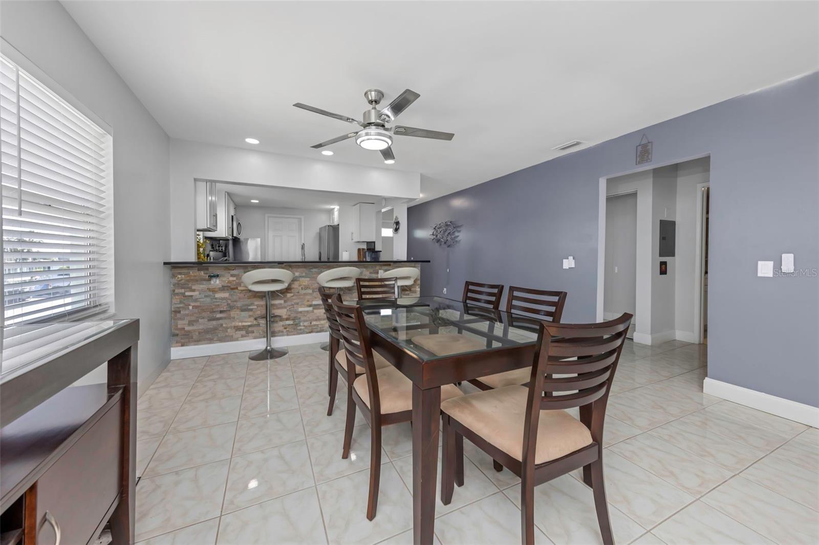 SHORE VIEW BLDG - Residential