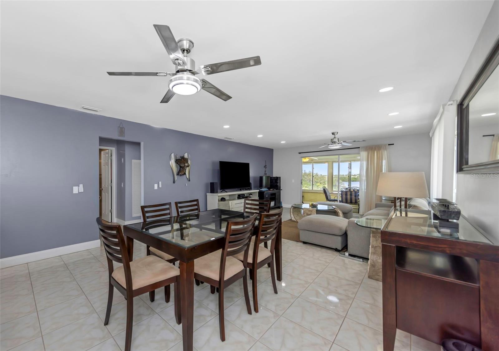 SHORE VIEW BLDG - Residential