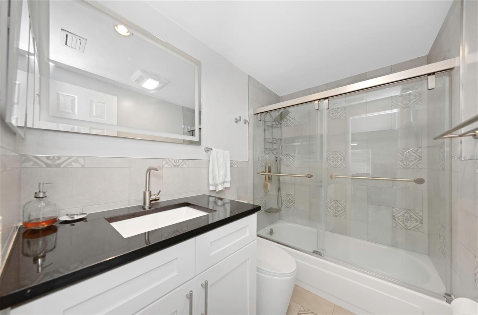 SHORE VIEW BLDG - Residential