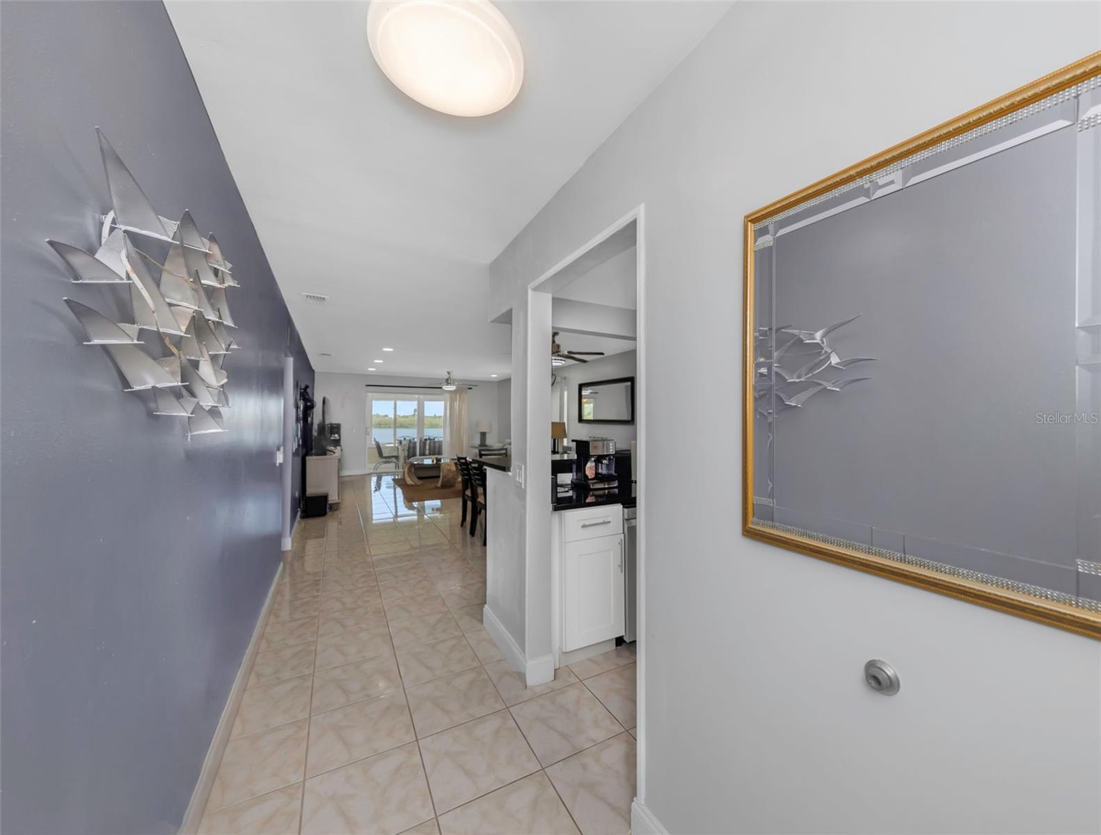 SHORE VIEW BLDG - Residential