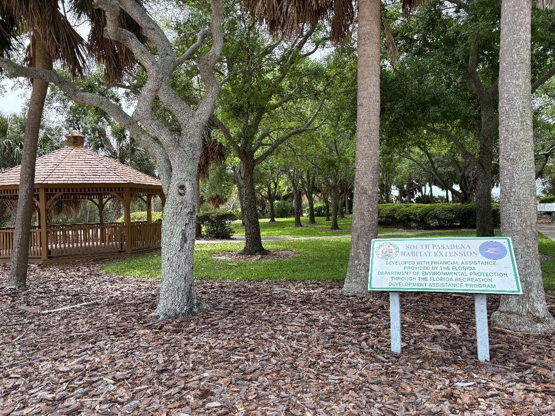 SHORE VIEW BLDG - Residential