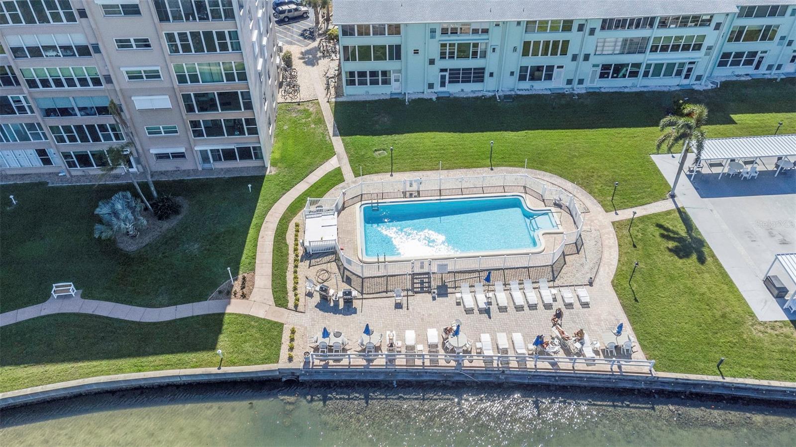 SHORE VIEW BLDG - Residential