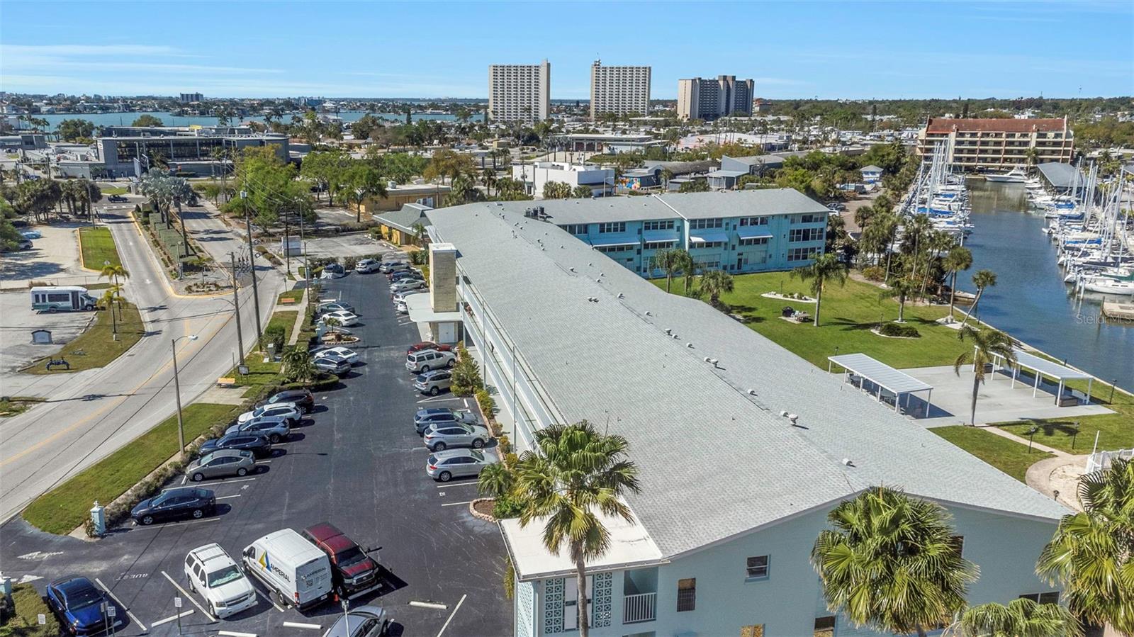 SHORE VIEW BLDG - Residential