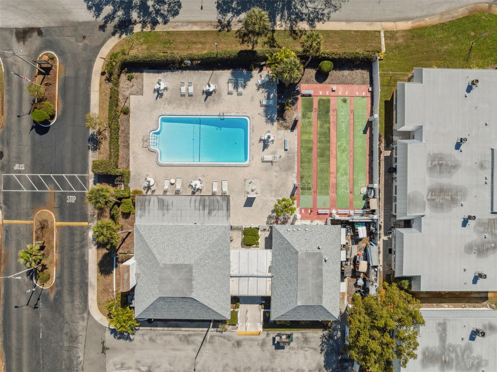 GARDENS OF BEACON SQUARE - Residential