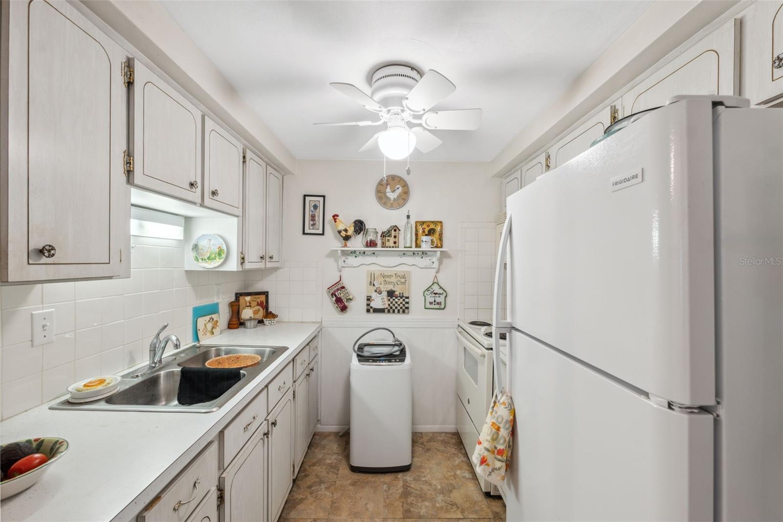 GARDENS OF BEACON SQUARE - Residential