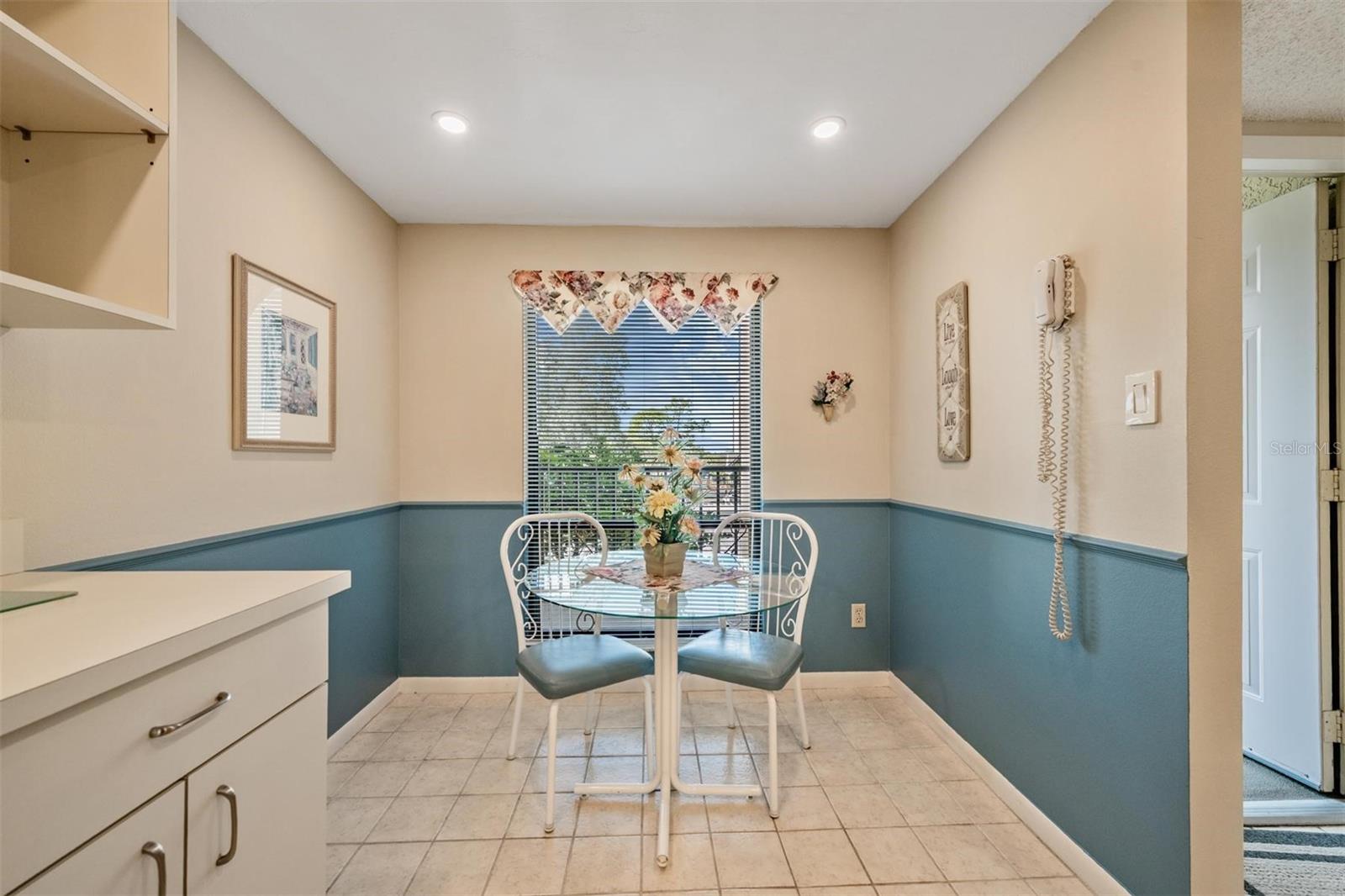 COVE CAY VILLAGE IV - Residential