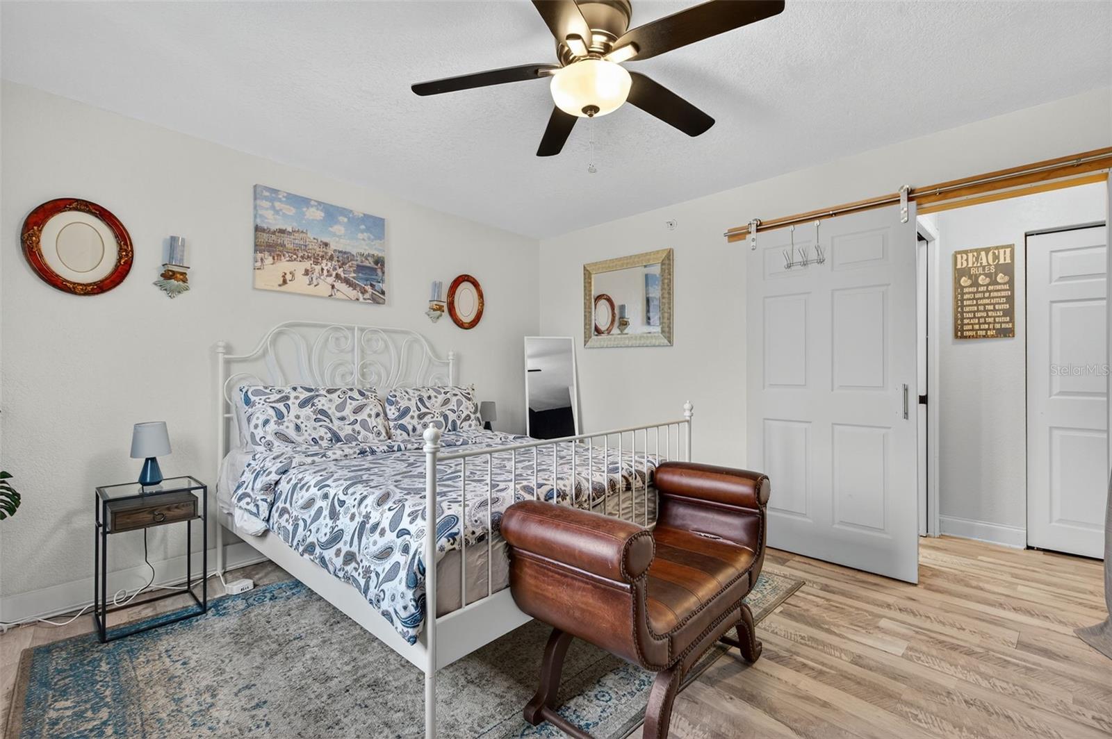 WAVE THE CONDO - Residential