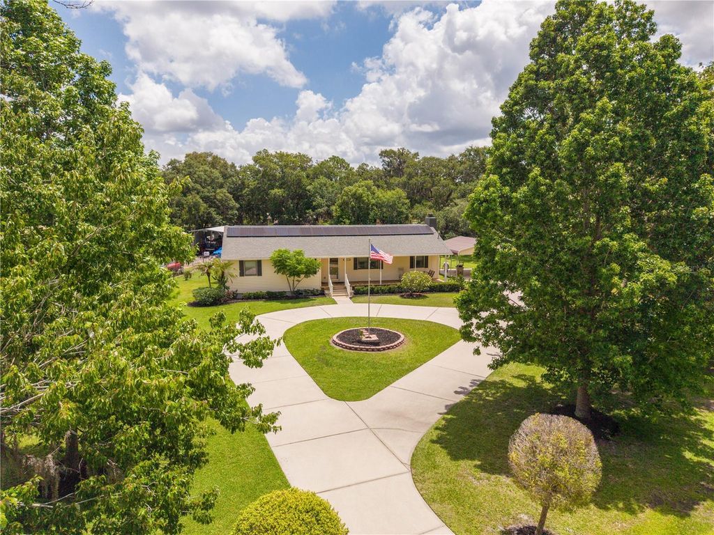Photo of 2955 Godwin Road, Saint Cloud, FL 34772 (MLS # S5149984)