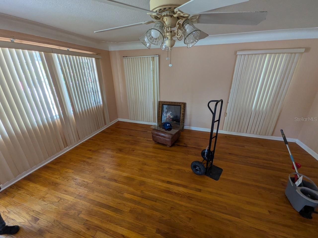 ANN PARK HEIGHTS - Residential