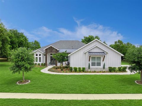 Photo of 221 Two Lakes Lane, Eustis, FL 32726 (MLS # G5110547)